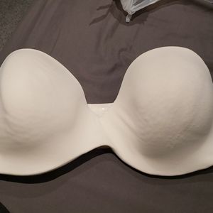 Cacique wired strapless bra